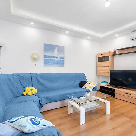 Mariuccia With Private Pool Apartman *